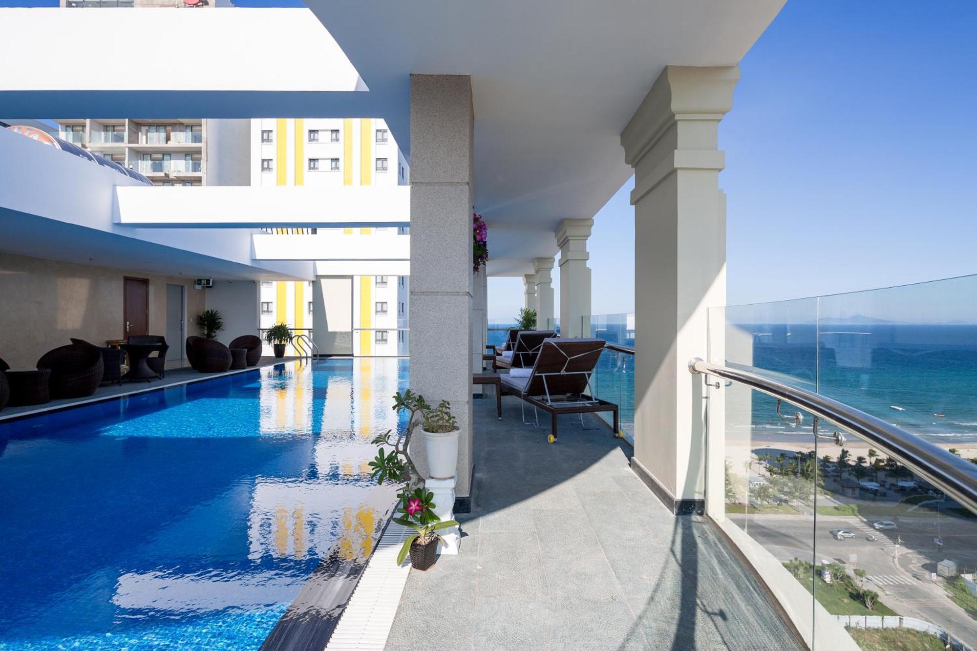 Tamarind Danang Beach Hotel Exterior photo