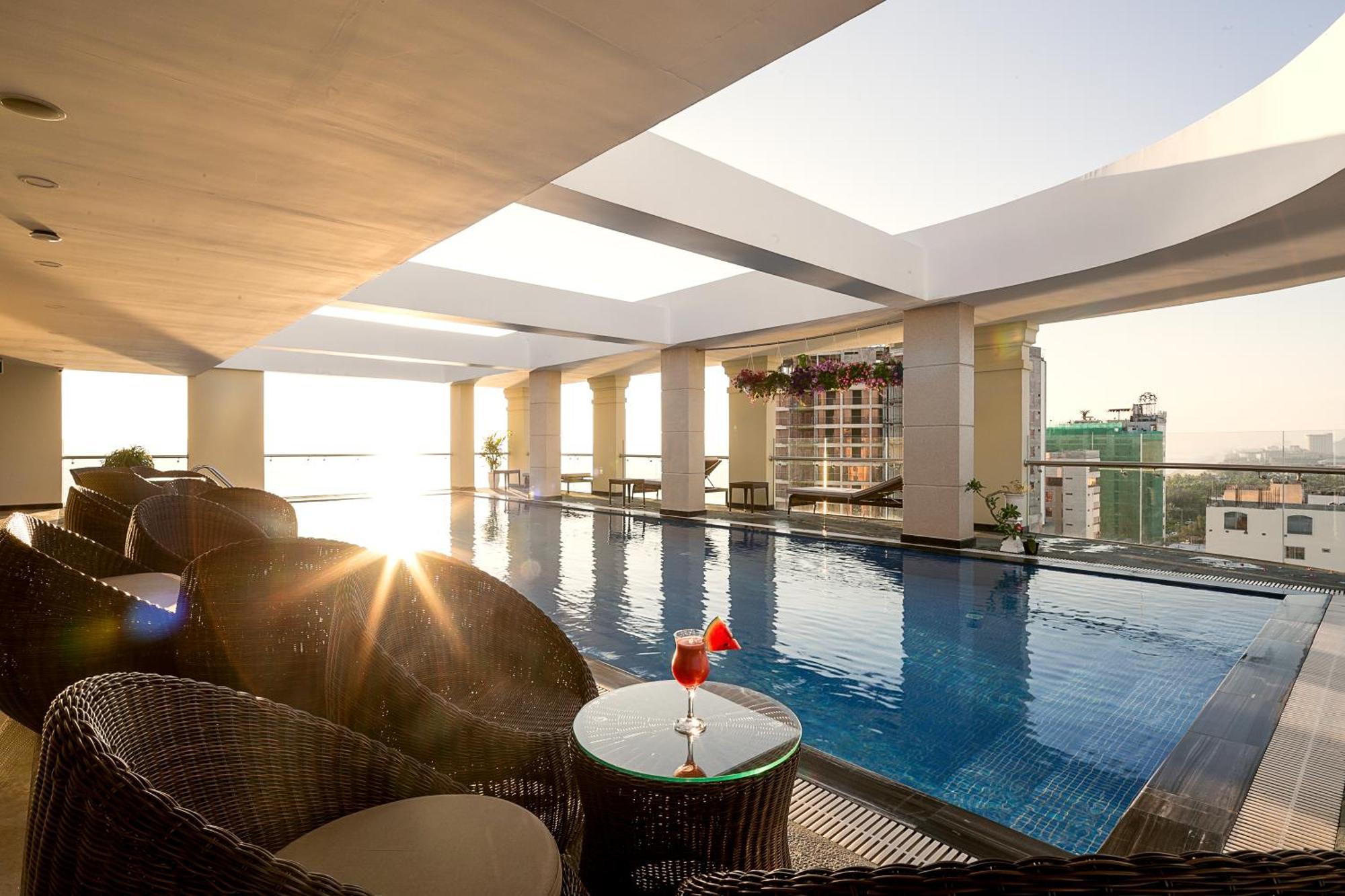Tamarind Danang Beach Hotel Exterior photo