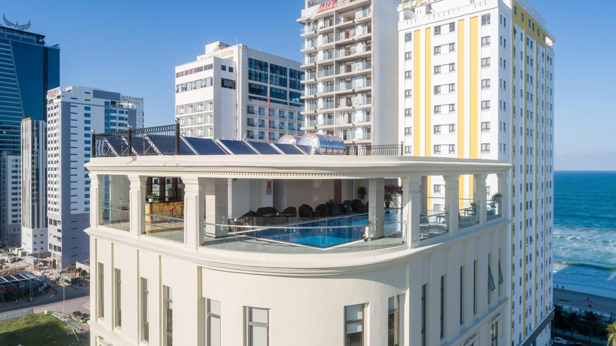 Tamarind Danang Beach Hotel Exterior photo