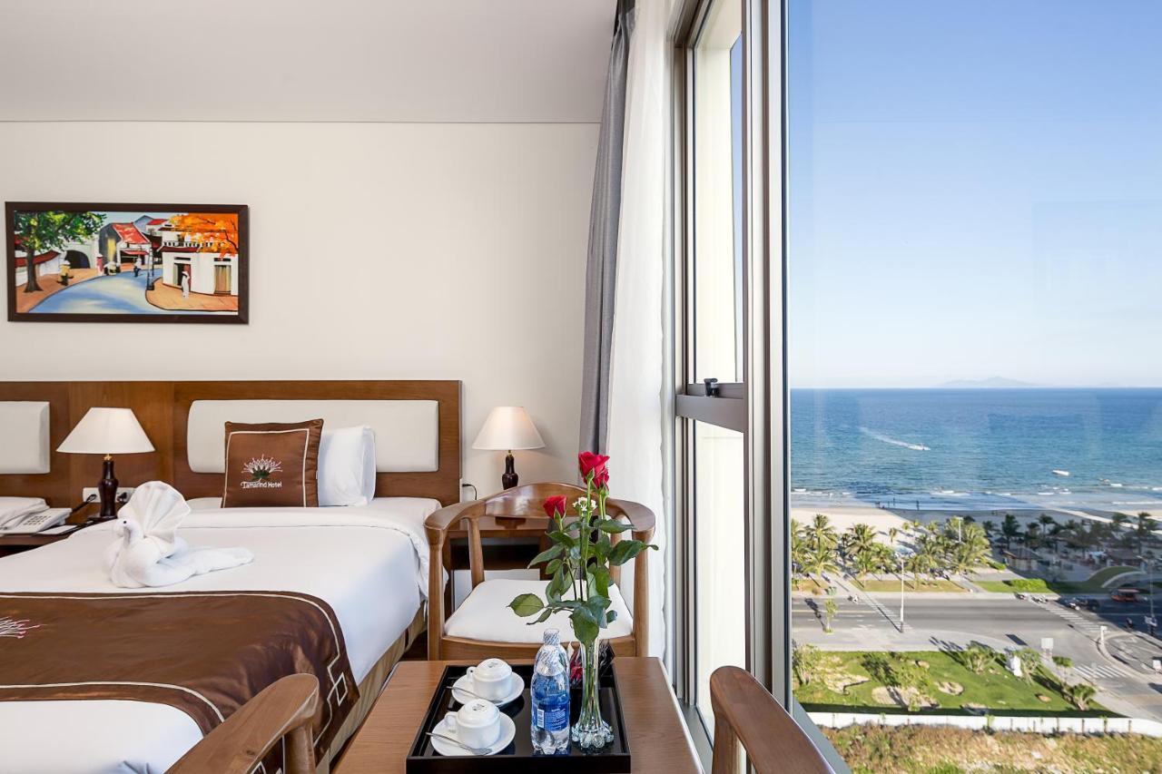 Tamarind Danang Beach Hotel Exterior photo