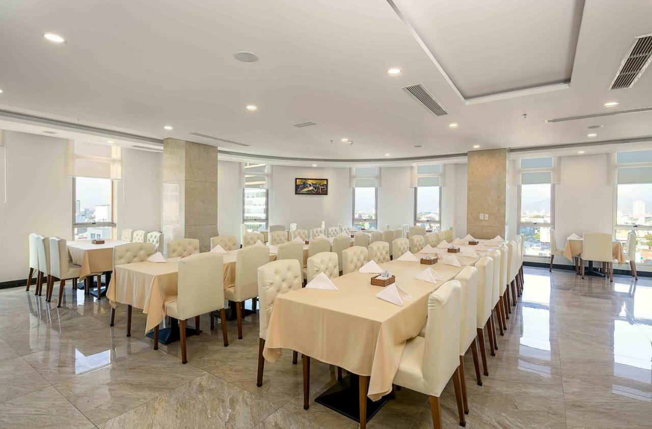 Tamarind Danang Beach Hotel Exterior photo